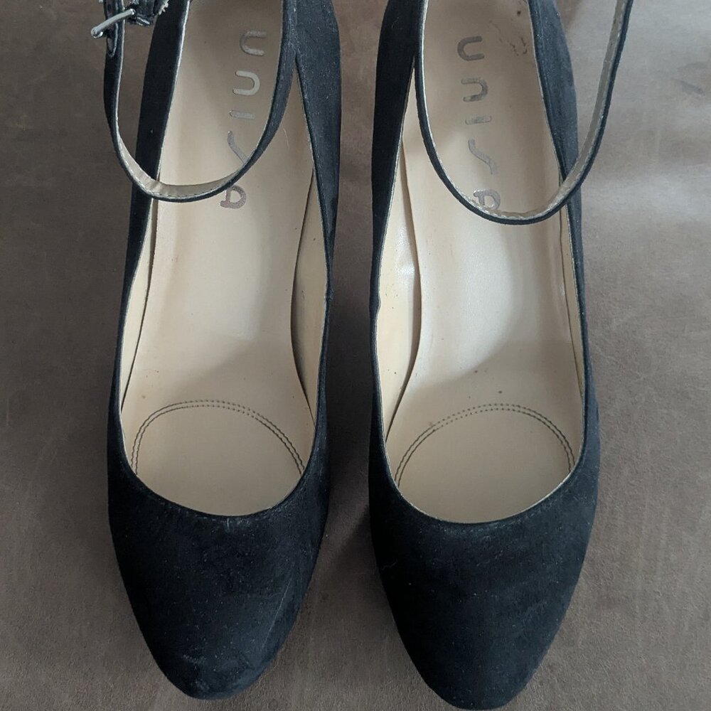 Black suede heels